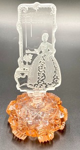 lot 246 image: Beautiful Perfume - Dabber Bottle