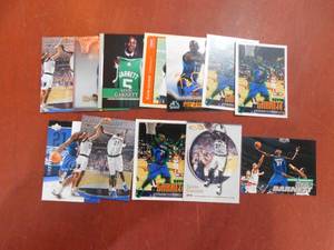 lot 104 image: (12) Kevin Garnett Card Minnesota Timberwolves LK