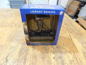 lot 58 image: Harmon Killebrew Minnesota Twins Legacy Series Statue Target Field Exclusive