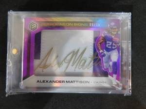 lot 15 image: 2019 Panini Elements Alexander Mattison Rookie Autograph Patch Card Serial #0915