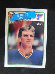 lot 26 image: 1988-89 Topps Brett Hull Rookie Card #66 LK