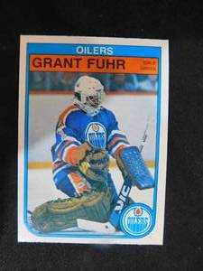 lot 30 image: 1982-83 O-PEE-CHEE Grant Fuhr Rookie Card #105 LK