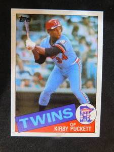 lot 92 image: 1985 Topps Kirby Puckett Rookie Card #536 HOFer LK
