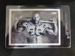 lot 151 image: 1990 Score Bo Jackson Black & White Shoulder Pads #697 LK