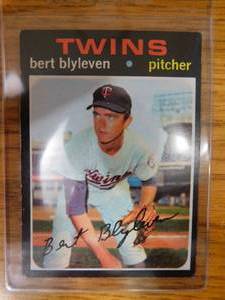 lot 155 image: 1971 Topps Bert Blyleven Rookie Card #26 LK