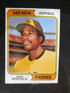 lot 156 image: 1974 Topps Dave Winfield Rookie Card #456 LK