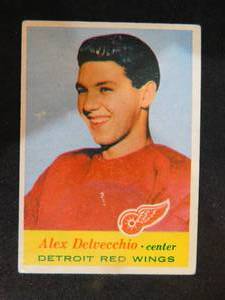 lot 166 image: 1957-58 Topps Alex Delvecchio #34 HOFer Detroit Red Wings LK