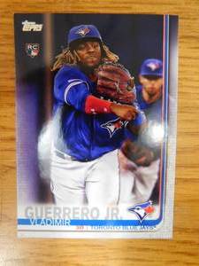 lot 183 image: 2019 Topps Update Vladimir Guerrero Jr. Rookie Card #US1 LK