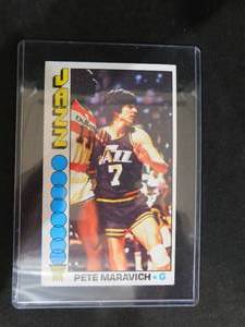 lot 209 image: 1976-77 Topps Tall Boy Pete Maravich #60 LK