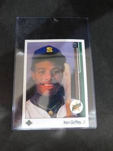 lot 215 image: 1989 Upper Deck Jumbo Ken Griffey Jr. Rookie Card
