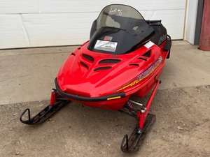 lot 6 image: 1997 Ski-Doo Formula 500 Snowmobile