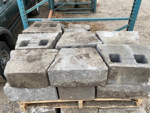 lot 11 image: (2) Pallets Of Retaining Wall  Landscape Block
