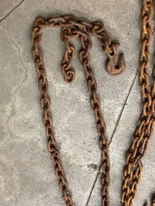 lot 21 image: Bucket Of (3) 38 Logging Chains