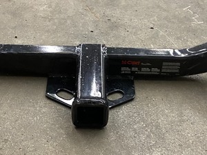 lot 23 image: Curt SUV Receiver Tow Hitch