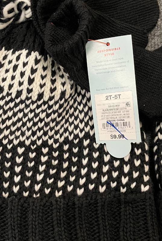 lot 70 image: 2 Youth Black and White Knit Hat & Mittens Sets