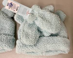 lot 102 image: 2 Sets of Infant Winter Light Blue Sherpa Hat and Mitten Sets Size 12-24 Mo