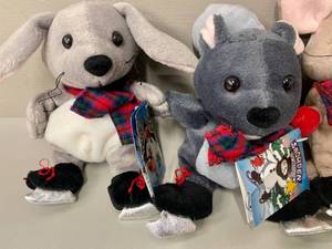 lot 115 image: Lot of 4 Snowden Daytons 1997 Plush Beanie Collectible Plush. 
