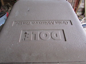 lot 4 image: Moisture Tester