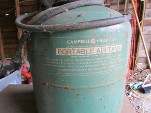 lot 5 image: Portable Air Tank