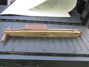 lot 25 image: Vintage Planter
