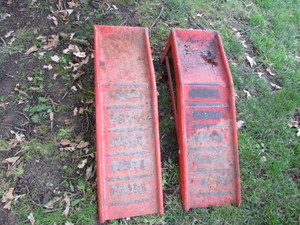 lot 29 image: Car Ramps