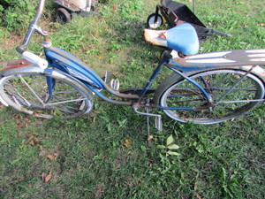 lot 32 image: Bicycle