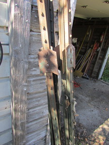 lot 72 image: Fence Posts