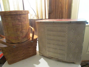lot 76 image: Woven Items