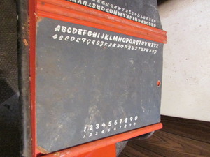 lot 87 image: Vintage 2 Child Desk