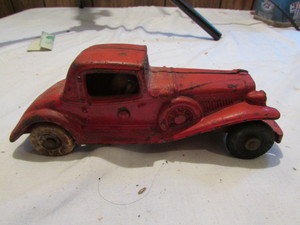 lot 96 image: Vintage Cast Car