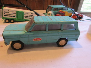 lot 104 image: Tonka Jeep