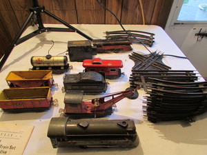 lot 119 image: Vintage Electric Train Set