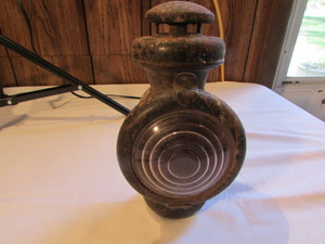 lot 138 image: Model T Carriage Lamp
