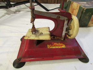 lot 162 image: Sewing Machine