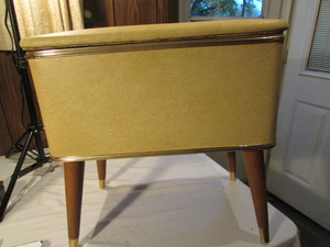 lot 165 image: Sewing Box