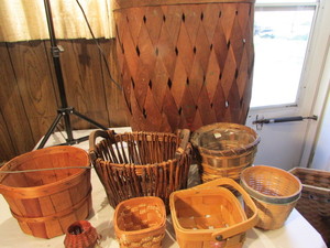 lot 200 image: Woven Baskets