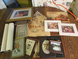 lot 222 image: Wall Decor and Art Prints