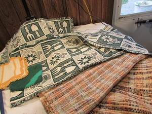 lot 254 image: Rugs and Table Accessory Lot