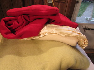 lot 258 image: Blankets