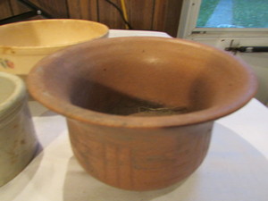 lot 263 image: Popular Named Pottery