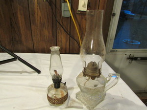 lot 268 image: Vintage Oil Lamps