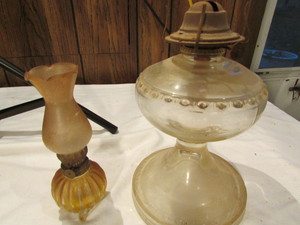 lot 269 image: Oil Lamps