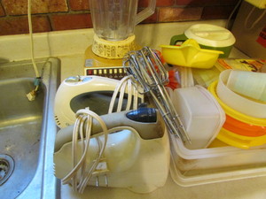 lot 276 image: Kitchen Items