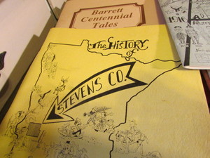 lot 286 image: Local Historical Reading Material