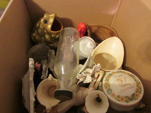 lot 299 image: Home Decor