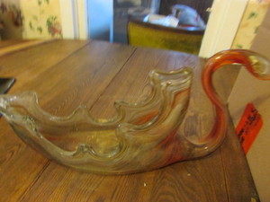 lot 300 image: Miscellaneous Decor Lot