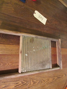 lot 314 image: Washboard