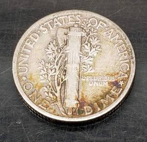 1929 MERCURY SILVER DIME NICELY TONED
