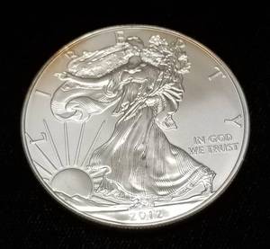 2012 AMERICAN SILVER EAGLE 1 TROY OZ .999 FINE SILVER DOLLAR