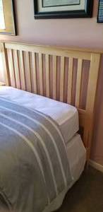 lot 34 image: Natural Solid Wood Slat Twin Bed